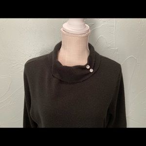 Covington Petite
XLP
Black Sweater